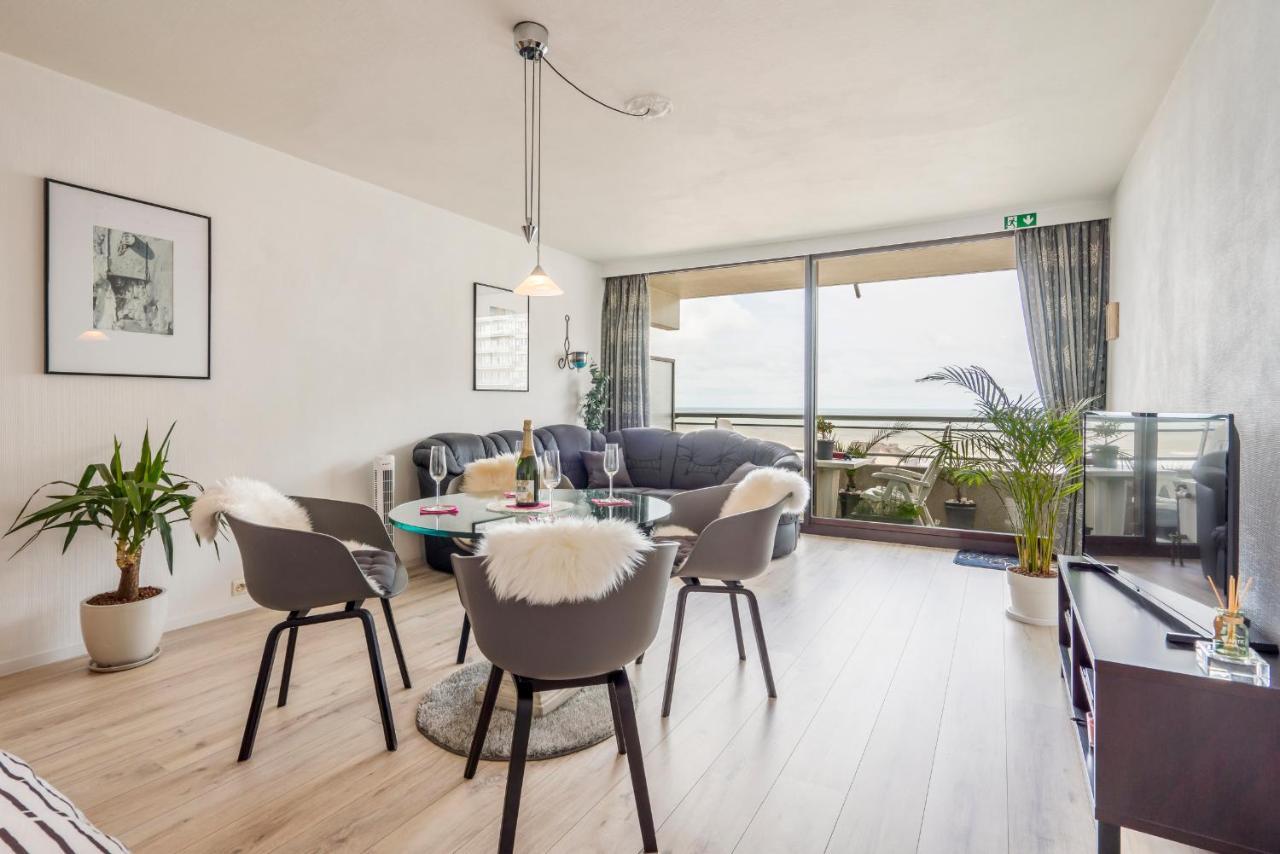 Luxueuze Vakantiestudio Met Zeezicht En Terras In Oostende 외부 사진