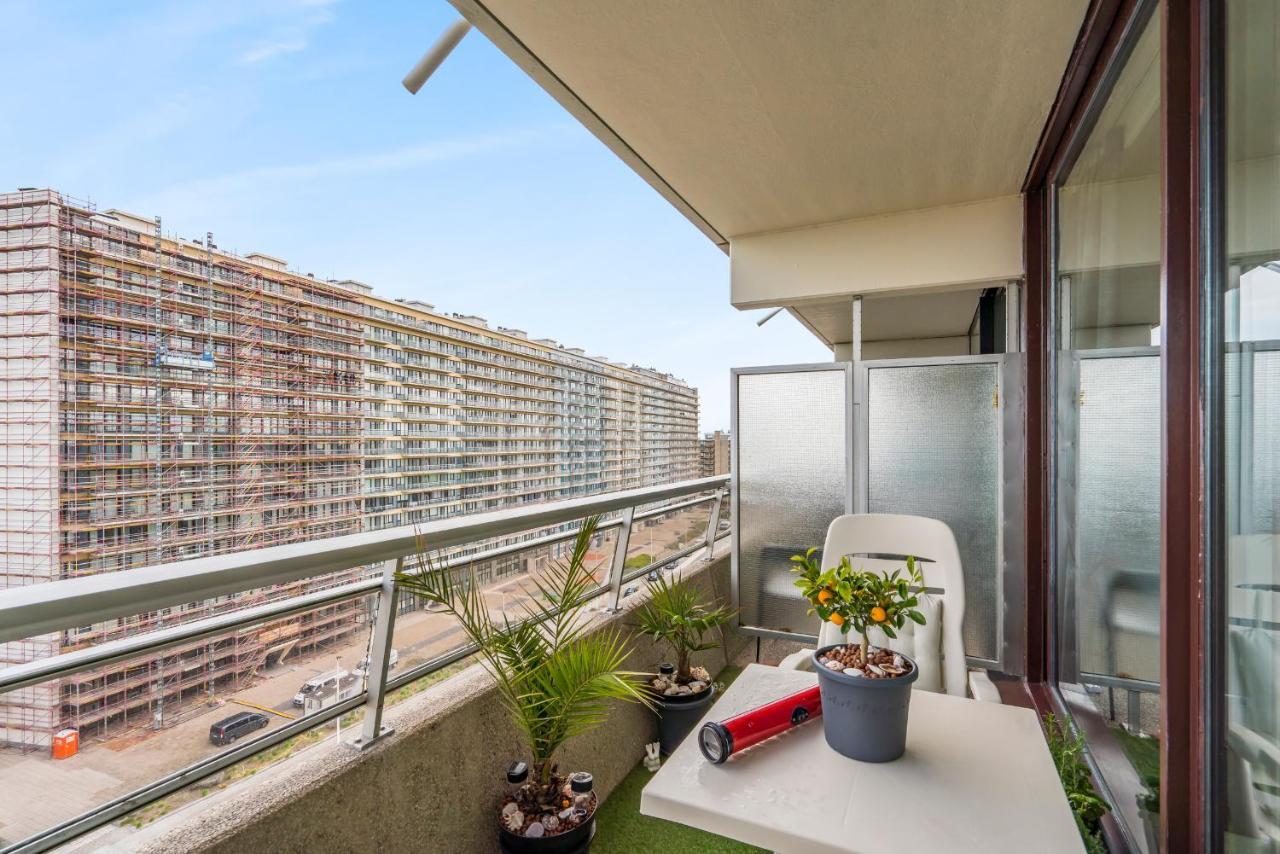 Luxueuze Vakantiestudio Met Zeezicht En Terras In Oostende 외부 사진